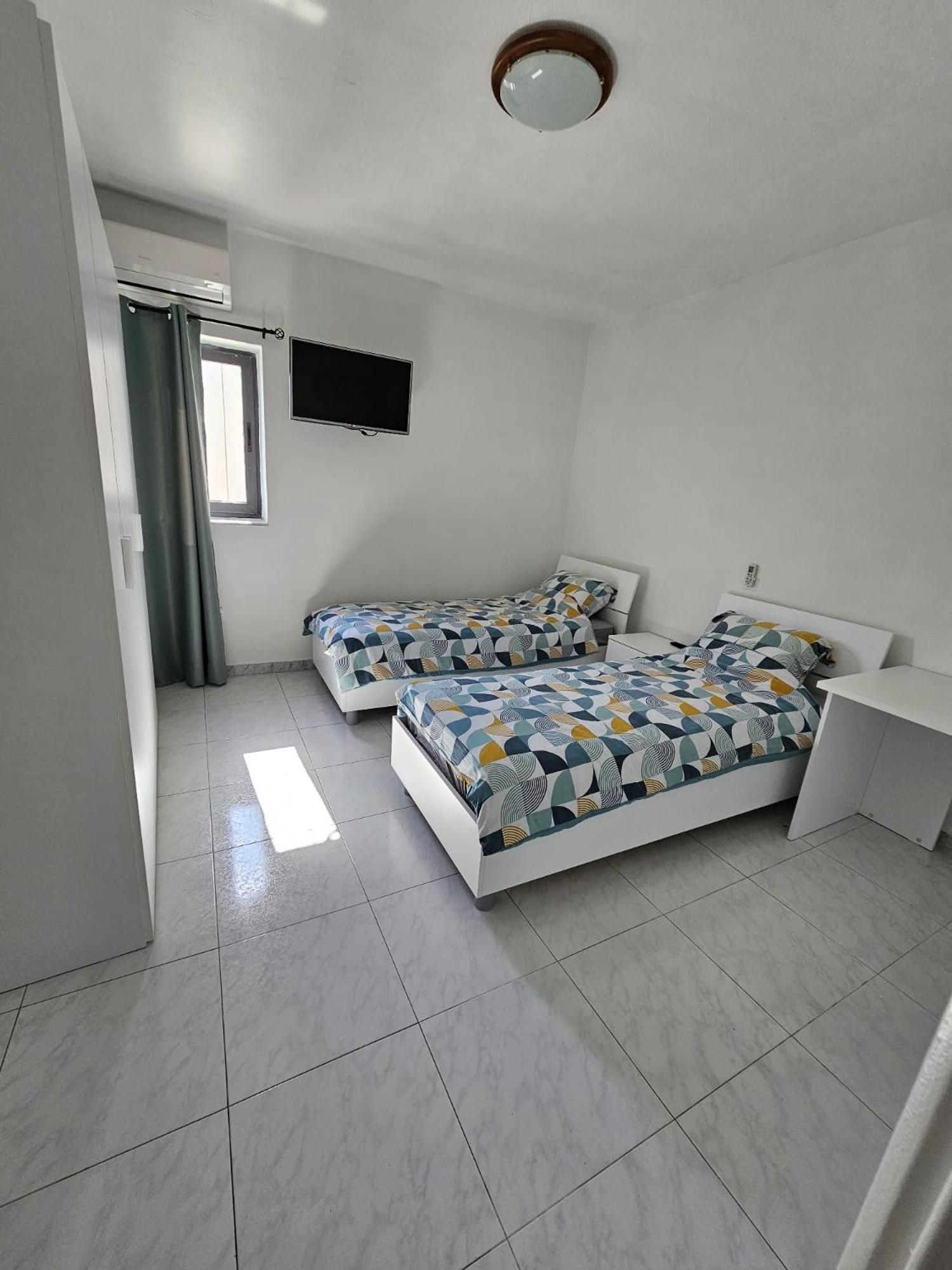 Beautiful Two Bedroom In Center Of Qawra